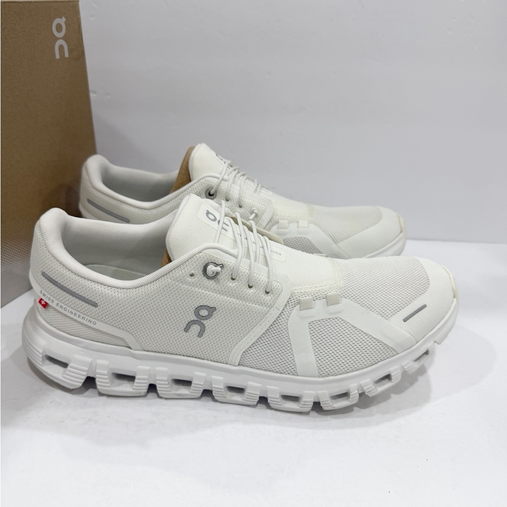 On Running Cloud 6 Women’s Shoes - Picture 3 of 10